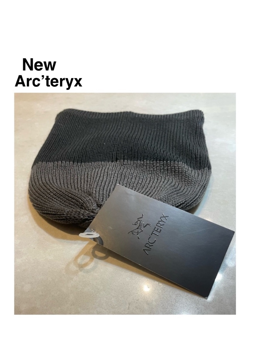 New Arc'teryx Wool Bennies COLOUR BLOCK TOQUE blk/Gray unisex OS with tags ⭐️⭐️